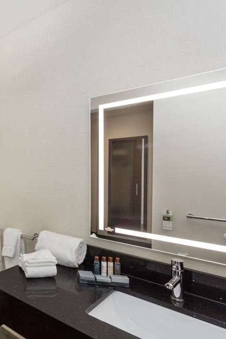 Hotel Wingate by Wyndham Miami Airport photo 4