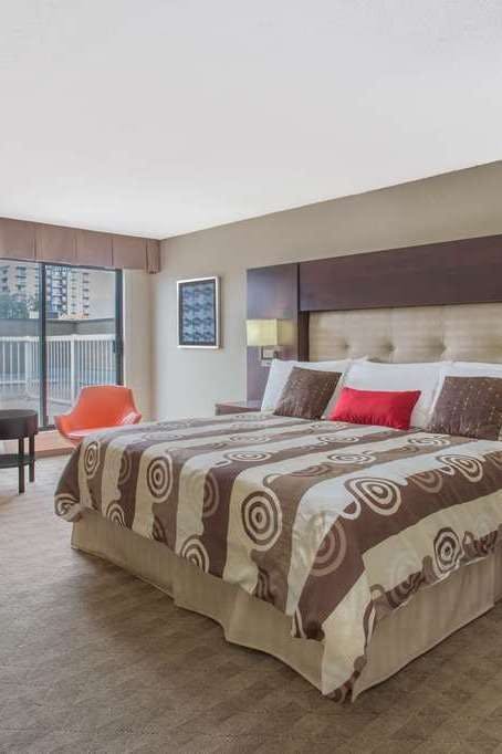 Hotel Ramada Kelowna Conf Centre photo 1