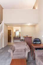Hotel Ramada Kelowna Conf Centre photo 5