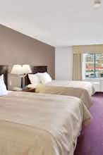 Hotel Days Inn by Wyndham Kamloops BC photo 2