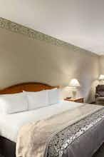 Hotel Ramada Olympia photo 1