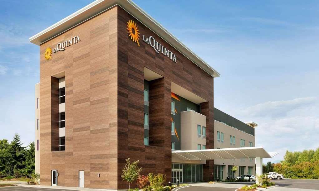 La Quinta Inn & Suites by Wyndham Burlington