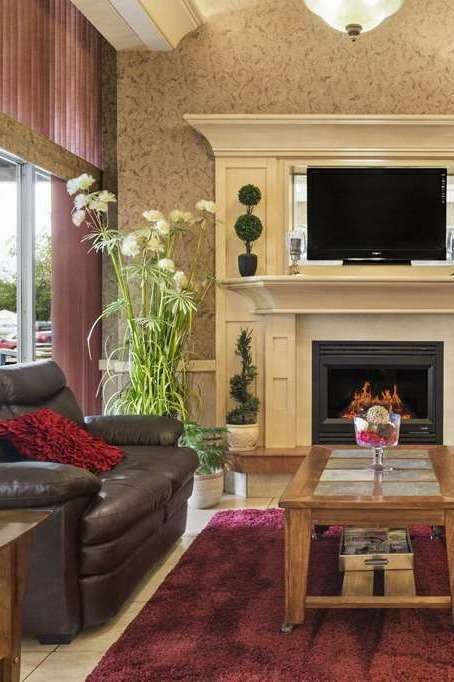 Hotel Travelodge by Wyndham Edmonton East photo 5