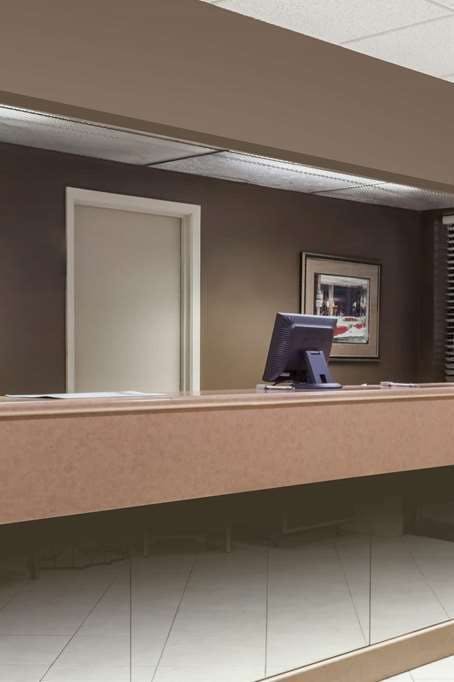 Hotel Howard Johnson by Wyndham Niagara Falls photo 5