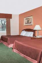 Hotel Howard Johnson Lenox photo 2