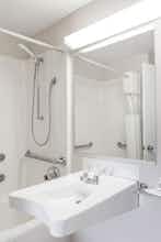 Hotel Howard Johnson Lenox photo 3