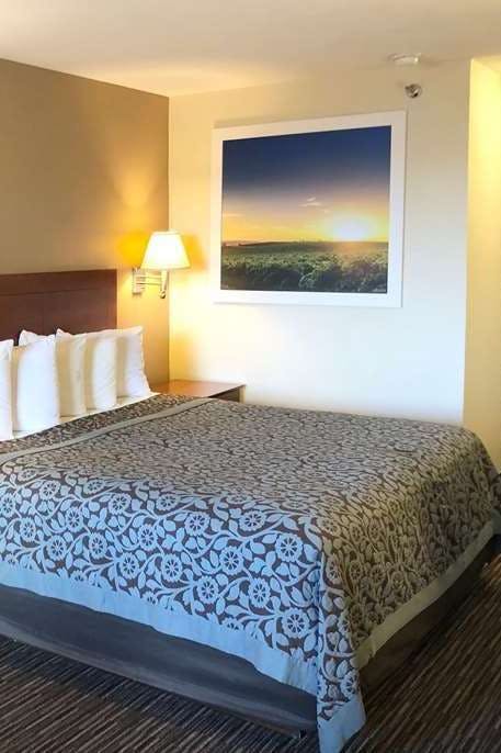 Hotel Days Inn by Wyndham Rio Rancho photo 1