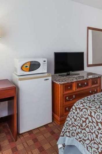 Hotel Days Inn by Wyndham Holland photo 3