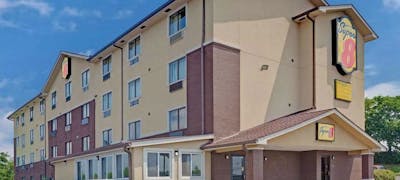 Super 8 Nashville Dntn Oprylnd