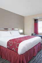 Hotel Microtel Charleston WV photo 2