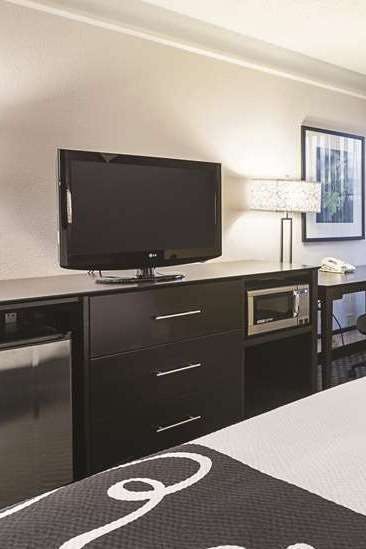 Hotel La Quinta Inn & Suites by Wyndham Phoenix Mesa West photo 3