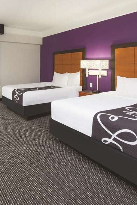 Hotel La Quinta Inn & Suites by Wyndham Phoenix Mesa West photo 2