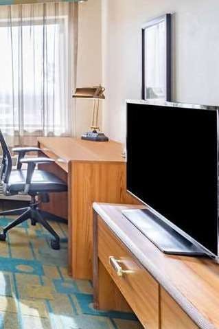 Hotel La Quinta Inn & Suites by Wyndham El Paso East photo 4