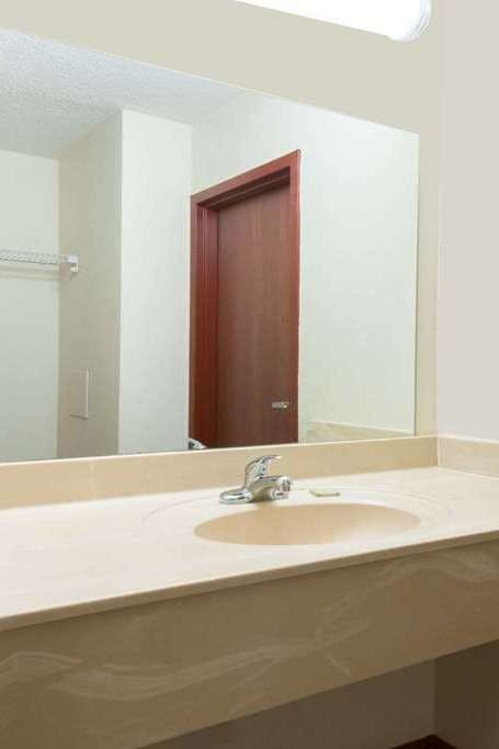 Hotel Super 8 by Wyndham Beaver Falls photo 4