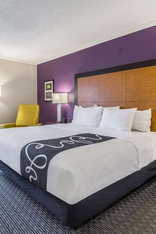 Hotel La Quinta Inn & Suites by Wyndham Phoenix Scottsdale photo 1
