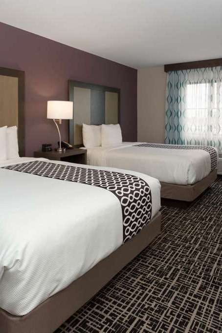 Hotel La Quinta Inn & Suites by Wyndham Wichita Airport photo 2