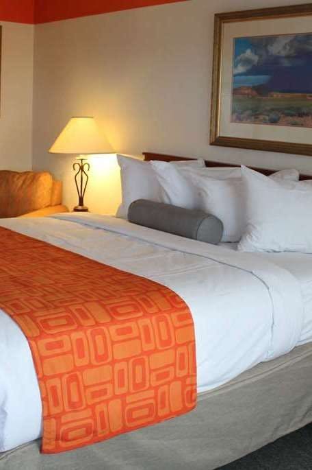 Hotel Howard Johnson by Wyndham Gallup photo 1