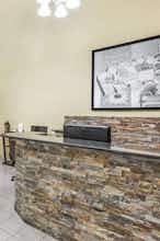 Hotel Super 8 by Wyndham Wichita Airport photo 5