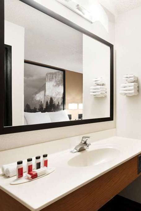 Hotel Super 8 by Wyndham Wausau photo 3