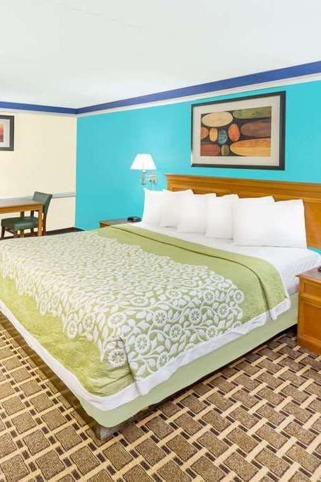 Hotel Days Inn by Wyndham Little Rock/Medical Center photo 1