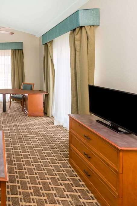 Hotel Days Inn by Wyndham Little Rock/Medical Center photo 4