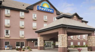 Days Inn by Wyndham Calgary Airport