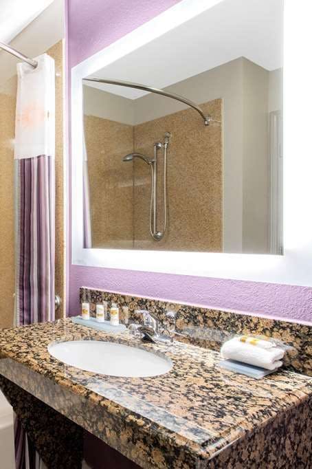 Hotel La Quinta Inn Ste Hillsboro photo 4