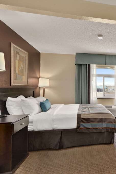 Hotel Wingate by Wyndham Pueblo photo 1