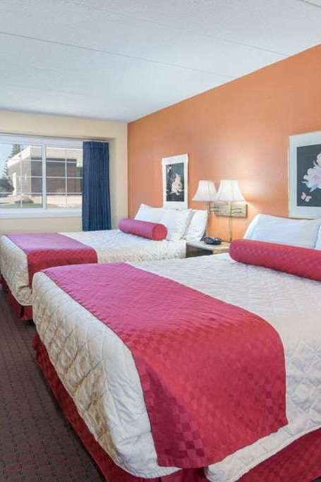 Hotel Days Inn Minot photo 2
