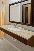 Hotel La Quinta Inn & Suites by Wyndham Butte photo 4