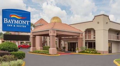 Baymont I S Tillmans Corner