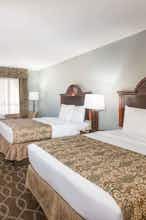 Hotel Baymont I S Tillmans Corner photo 3