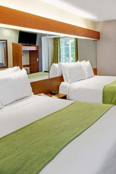 Hotel Microtel Cherokee photo 2