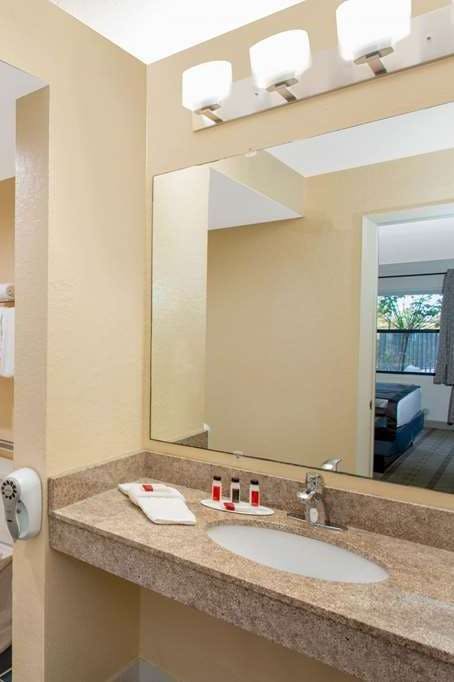 Hotel Baymont by Wyndham Punta Gorda/Port Charlotte photo 3