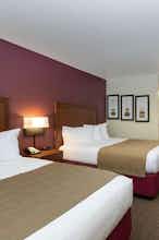Hotel AmericInn by Wyndham Merrill photo 2