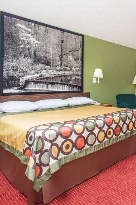 Hotel Super 8 by Wyndham Lavonia photo 1