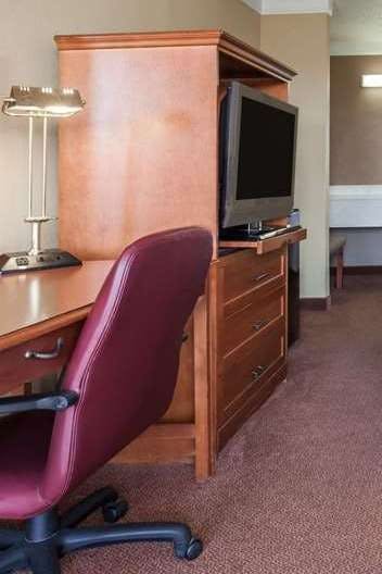 Hotel Days Inn by Wyndham Hillsboro TX photo 3