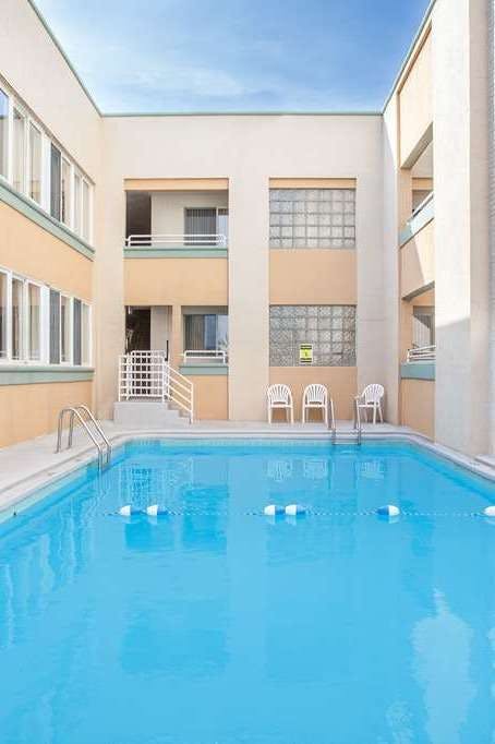 Hotel Howard Johnson by Wyndham Atlantic City photo 3