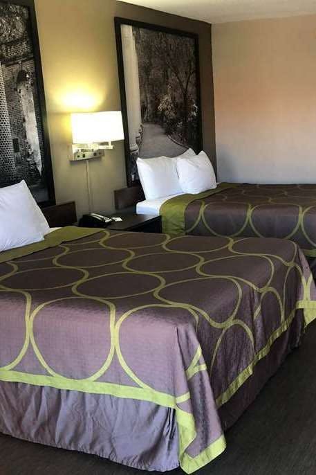 Hotel Super 8 by Wyndham Orangeburg photo 2