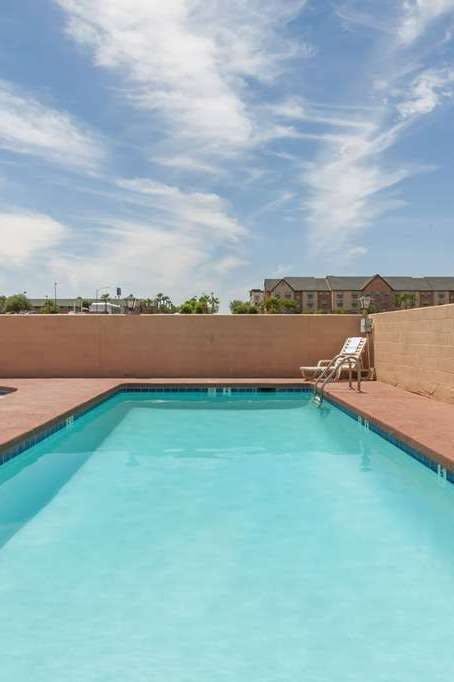 Hotel Days Inn by Wyndham Yuma photo 3