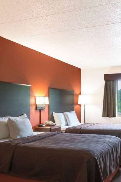 Hotel AmericInn by Wyndham Ashland photo 3