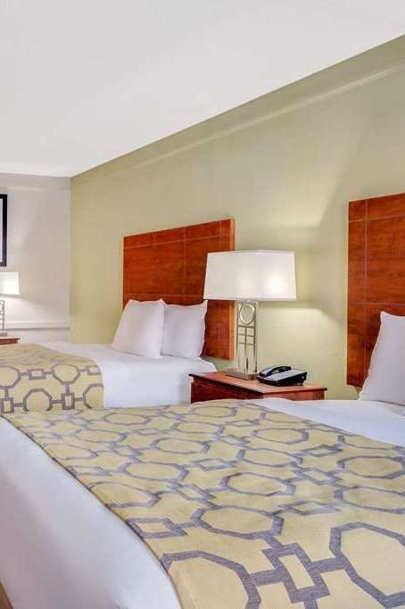 Hotel Baymont by Wyndham Jacksonville Orange Park photo 3