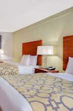 Hotel Baymont Jacksonville Orng Prk photo 3