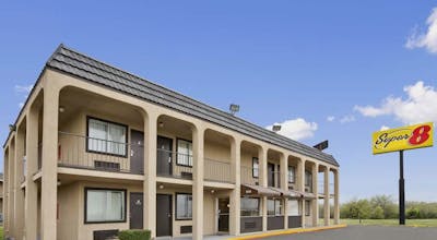 Super 8 by Wyndham Fort Worth TX