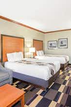 Hotel La Quinta Inn Ste OKC Moore photo 2