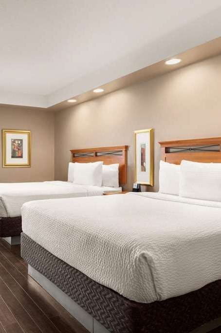 Hotel Royal Hotel Calgary, Trademark Collection by Wyndham photo 2