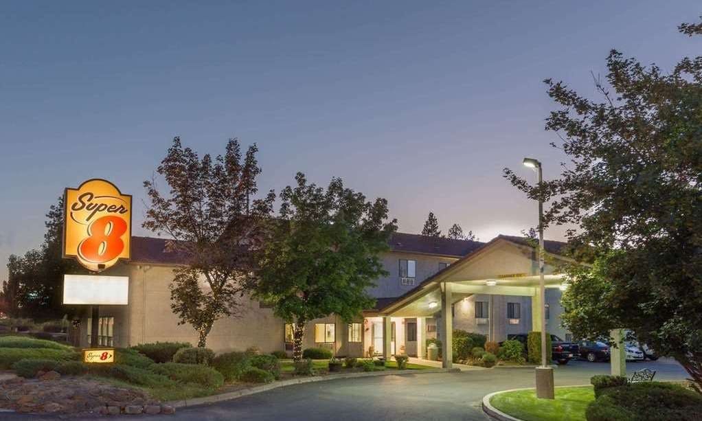 Super 8 by Wyndham Bend