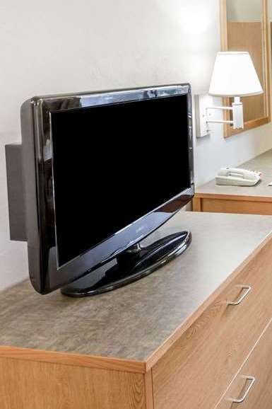 Hotel Super 8 by Wyndham Bend photo 3