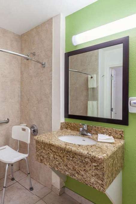 Hotel La Quinta by Wyndham Cd Juarez Near US Consulate photo 3