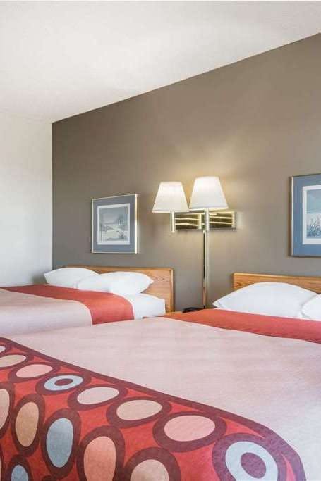 Hotel Super 8 by Wyndham Portage photo 3